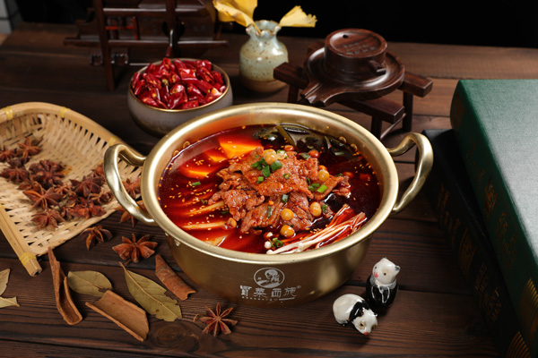 长沙麻辣牛肉冒菜